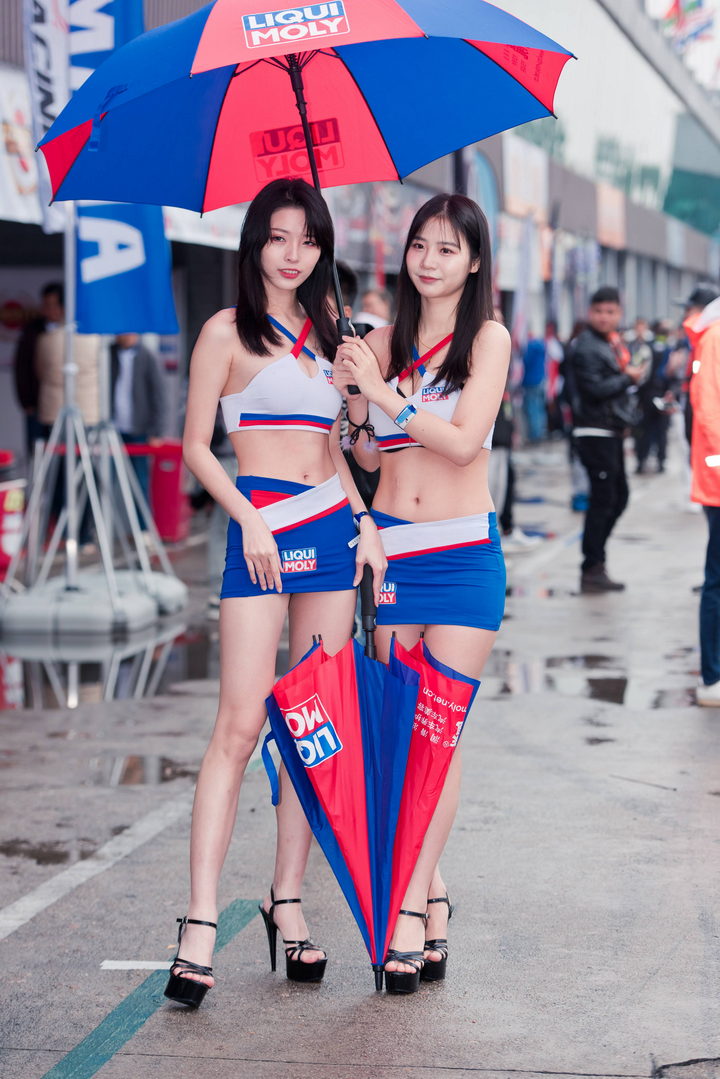 QD4664 套图90张-神兽街拍